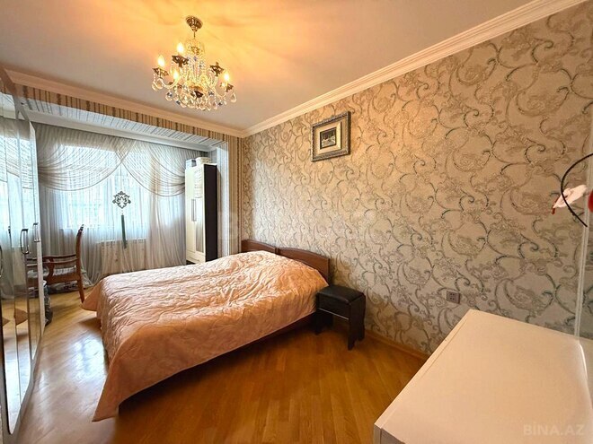 Продаётся 4-комн. вторичка 100 м², м. Кара Караев, photo 10 from 25