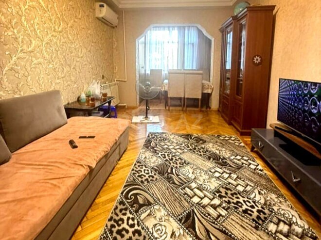 Satılır 3 otaqlı köhnə tikili 69.5 m², Əhmədli q., photo 1 from 15