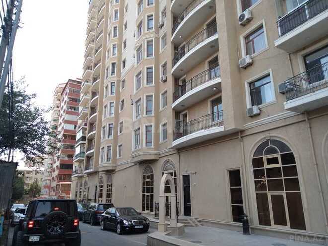 Продаётся 2-комн. новостройка 65 м², м. Низами, photo 3 from 25
