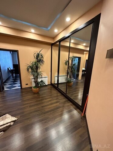 Сдаётся 4-комн. новостройка 196 м², Насиминский  р., photo 23 from 24
