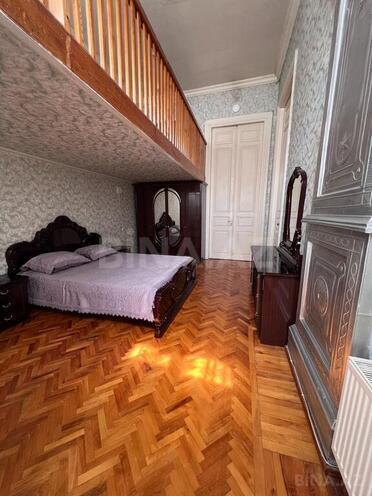 Satılır 2 otaqlı köhnə tikili 100 m², Sahil m., photo 9 from 13