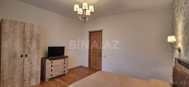 Продаётся 8-комн. дом/дача 250 м², photo 13 from 32