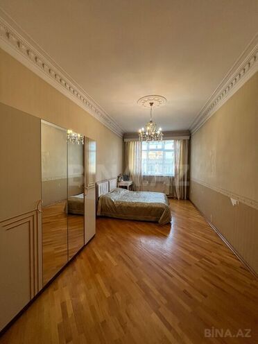 Продаётся 3-комн. новостройка 96 м², м. Насими, photo 1 from 14