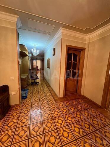 Сдаётся 7-комн. вторичка 240 м², м. Шах Исмаил Хатаи, photo 16 from 28