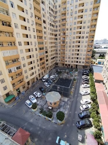 Продаётся 2-комн. новостройка 70 м², м. Кара Караев, photo 4 from 21