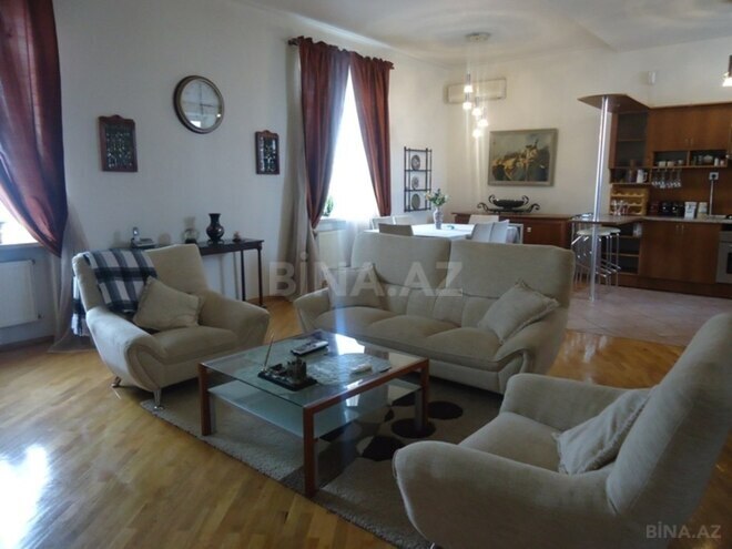 Satılır 5 otaqlı köhnə tikili 200 m², Nəsimi r., photo 28 from 31