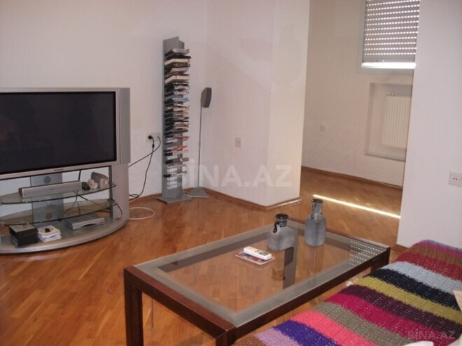 Satılır 5 otaqlı köhnə tikili 200 m², Nəsimi r., photo 19 from 31