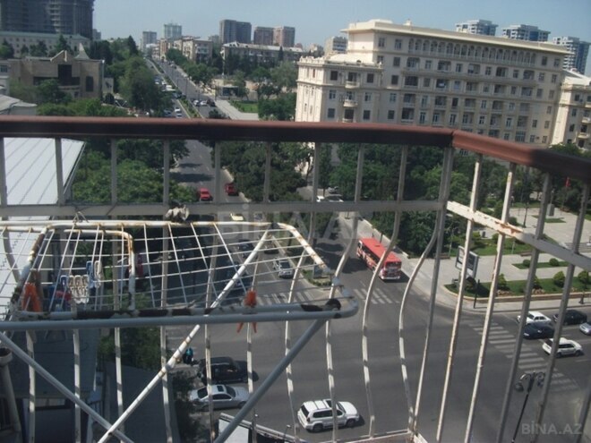 Satılır 5 otaqlı köhnə tikili 200 m², Nəsimi r., photo 7 from 31