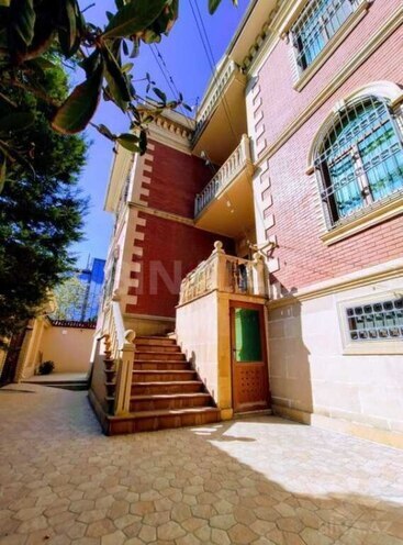 Продаётся 7-комн. дом/дача 622 м², м. Нариман Нариманов, photo 4 from 24