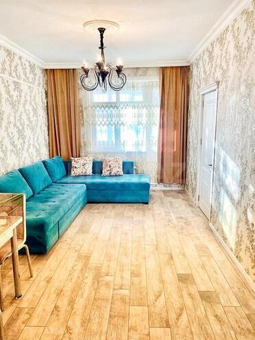 Satılır 2 otaqlı köhnə tikili 88 m², Memar Əcəmi m., photo 1 from 14