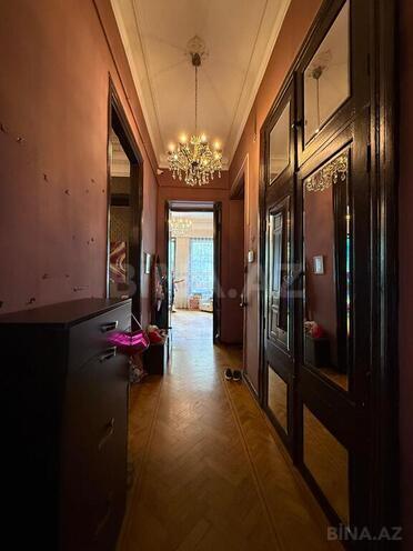 Satılır 4 otaqlı köhnə tikili 140 m², Sahil m., photo 14 from 24