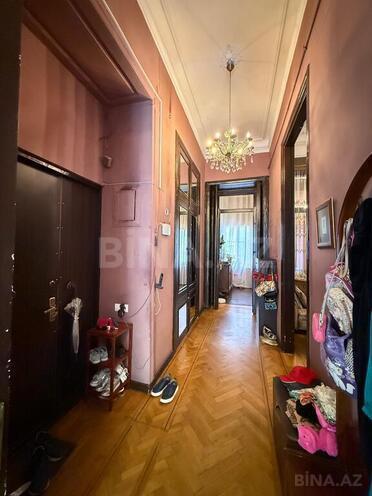 Satılır 4 otaqlı köhnə tikili 140 m², Sahil m., photo 15 from 24