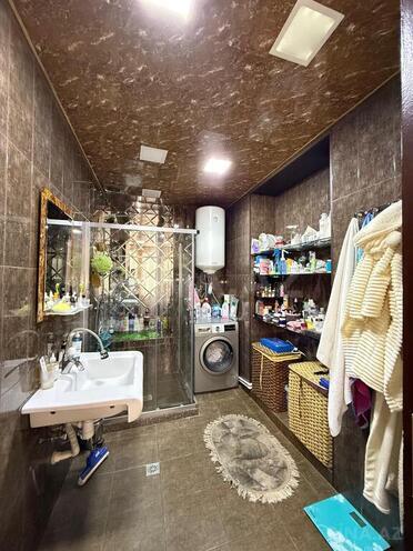 Satılır 4 otaqlı köhnə tikili 140 m², Sahil m., photo 22 from 24