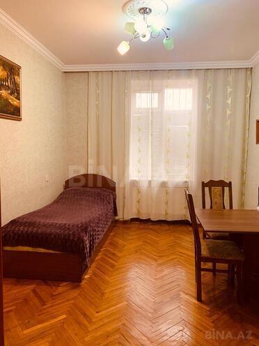 Satılır 3 otaqlı köhnə tikili 85 m², 28 May m., photo 3 from 9
