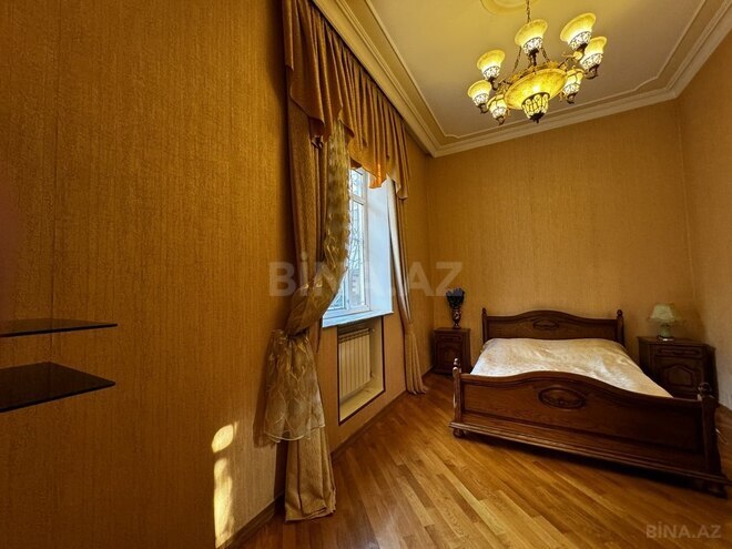 Satılır 7 otaqlı həyət evi/bağ evi 600 m², Bakıxanov q., photo 18 from 32