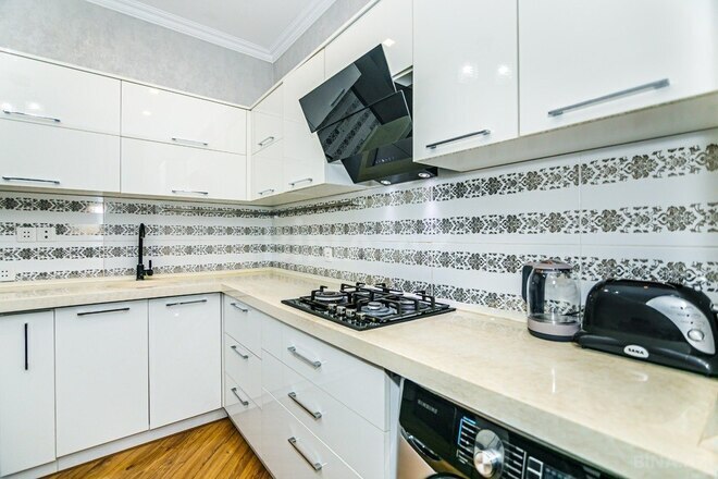 Сдаётся 2-комн. вторичка 95 м², м. 28 мая, photo 5 from 31