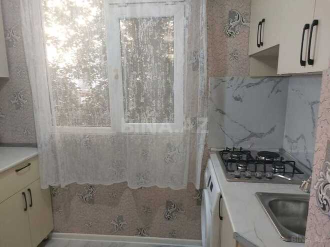 Продаётся 2-комн. вторичка 35 м², м. Иншаатчылар, photo 13 from 22