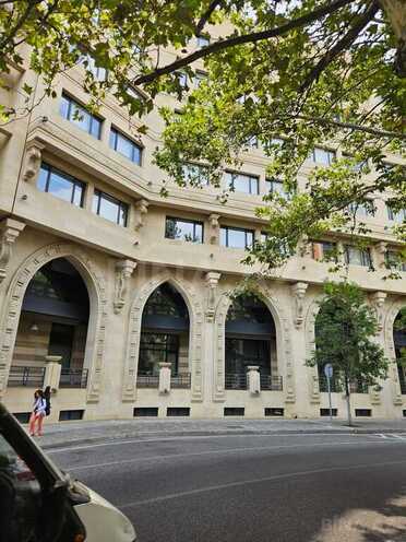 Продаётся 3-комн. вторичка 70 м², м. Элмляр Академиясы, photo 23 from 24