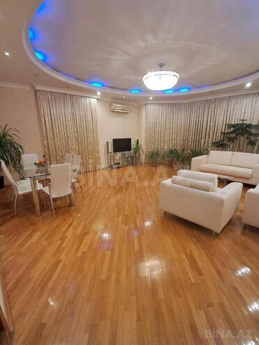 Продаётся 4-комн. новостройка 210 м², м. Гянджлик, photo 1 from 20