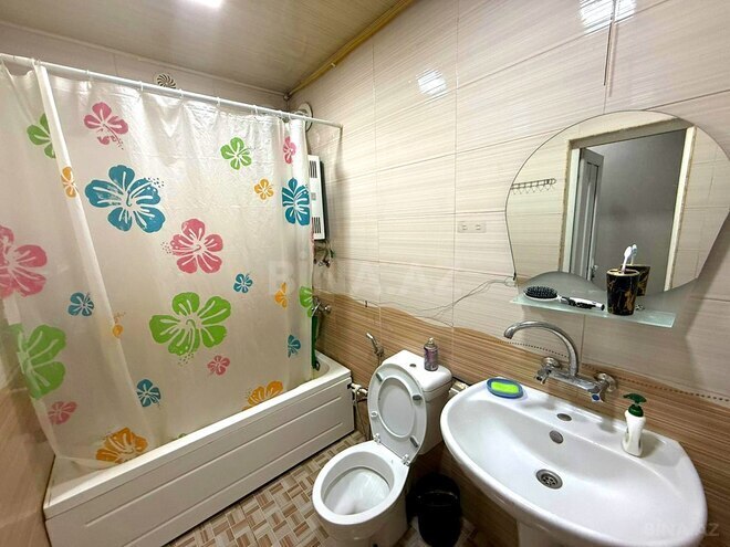 Satılır 5 otaqlı köhnə tikili 120 m², Qara Qarayev m., photo 19 from 31