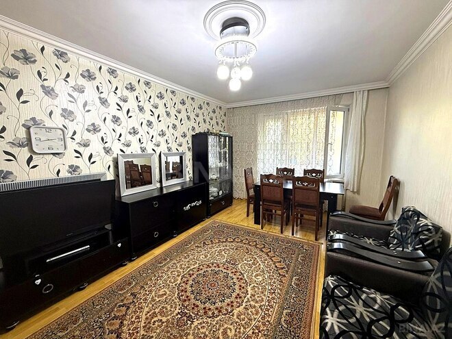 Satılır 5 otaqlı köhnə tikili 120 m², Qara Qarayev m., photo 1 from 31