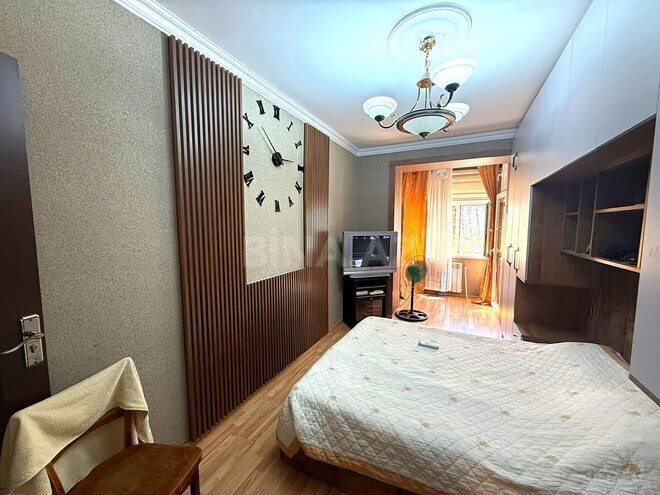 Satılır 5 otaqlı köhnə tikili 120 m², Qara Qarayev m., photo 11 from 31