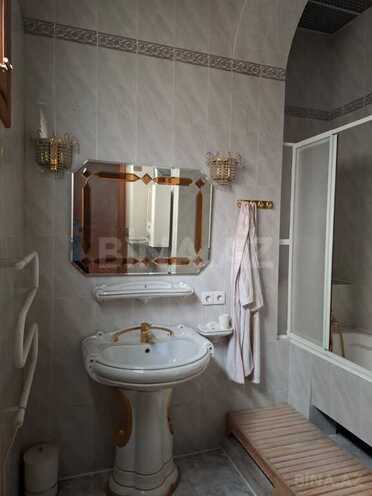 Сдаётся 7-комн. вторичка 380 м², м. Сахил, photo 17 from 25