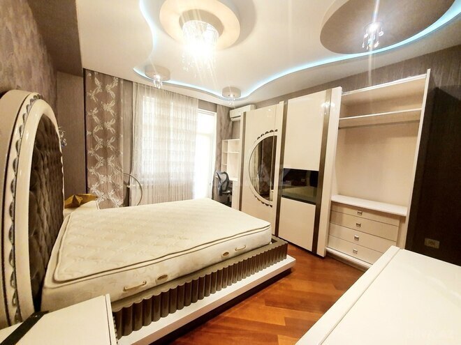 Satılır 4 otaqlı yeni tikili 208 m², 28 May m., photo 17 from 32