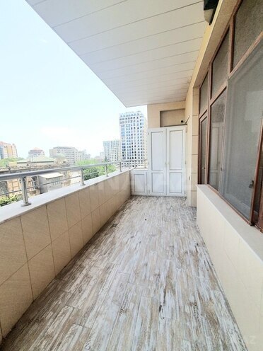 Satılır 4 otaqlı yeni tikili 208 m², 28 May m., photo 24 from 32