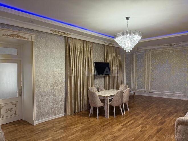 Satılır 3 otaqlı köhnə tikili 130 m², İçəri Şəhər m., photo 8 from 21