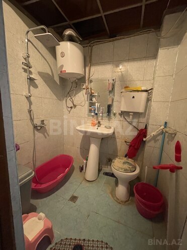 Satılır 2 otaqlı köhnə tikili 60 m², İnşaatçılar m., photo 10 from 11