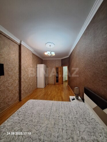 Продаётся 2-комн. новостройка 91 м², м. Элмляр Академиясы, photo 17 from 29
