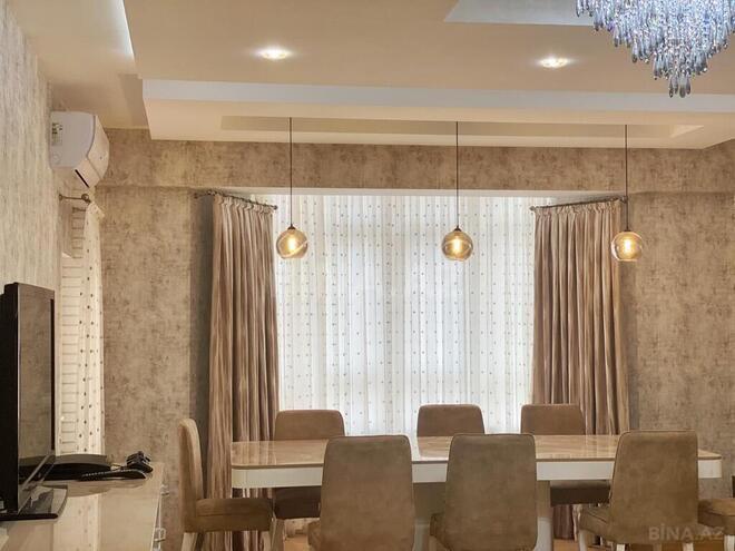 Сдаётся 3-комн. новостройка 146 м², Насиминский  р., photo 3 from 13