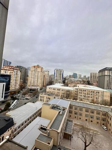 Satılır 4 otaqlı yeni tikili 205 m², 28 May m., photo 23 from 32