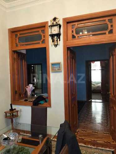Продаётся 8-комн. вторичка 250 м², м. Низами, photo 16 from 22