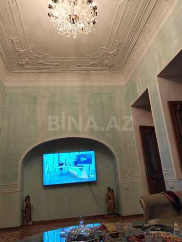 Продаётся 8-комн. вторичка 250 м², м. Низами, photo 14 from 22