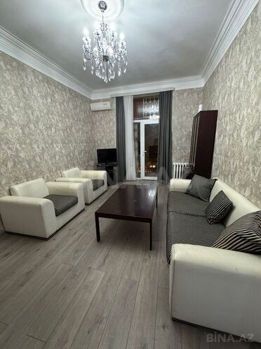 İcarəyə verilir 3 otaqlı köhnə tikili 80 m², Nizami m., photo 3 from 22