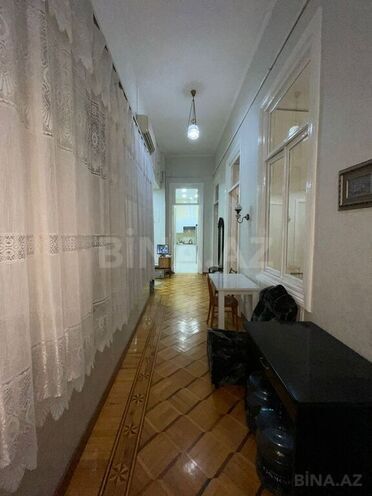 Продаётся 3-комн. вторичка 105 м², м. Низами, photo 11 from 17