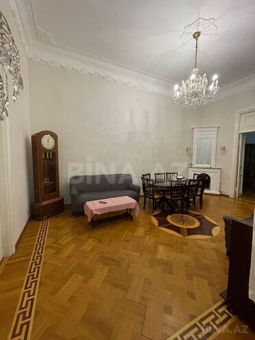 Продаётся 3-комн. вторичка 105 м², м. Низами, photo 8 from 17