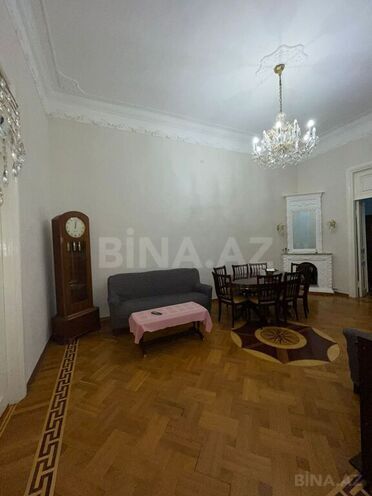 Продаётся 3-комн. вторичка 105 м², м. Низами, photo 9 from 17