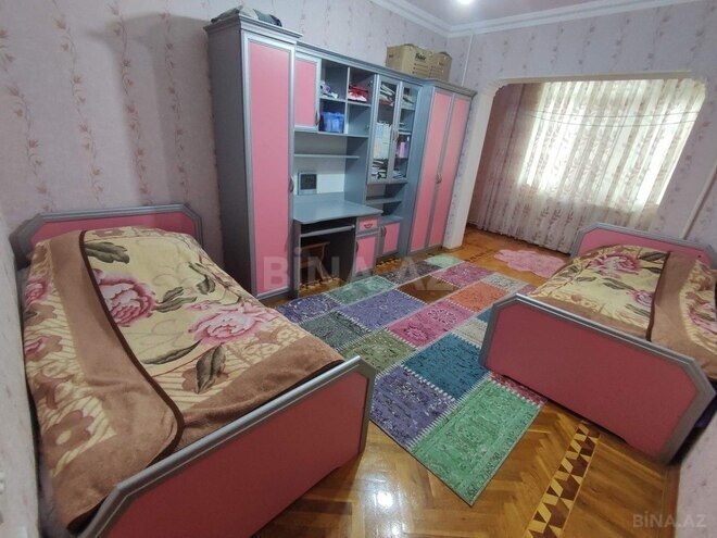 Продаётся 4-комн. вторичка 105 м², м. Нефтчиляр, photo 7 from 16