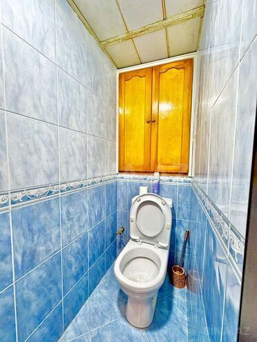 Satılır 3 otaqlı köhnə tikili 75 m², Qara Qarayev m., photo 16 from 17