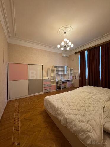 Satılır 6 otaqlı həyət evi/bağ evi 450 m², Elmlər Akademiyası m., photo 19 from 20