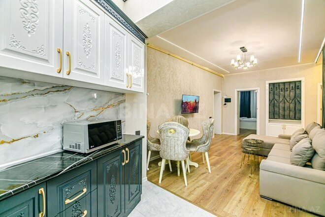 İcarəyə verilir 4 otaqlı köhnə tikili 147 m², Sahil m., photo 9 from 32