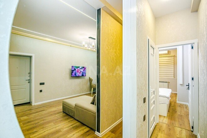 İcarəyə verilir 4 otaqlı köhnə tikili 147 m², Sahil m., photo 11 from 32