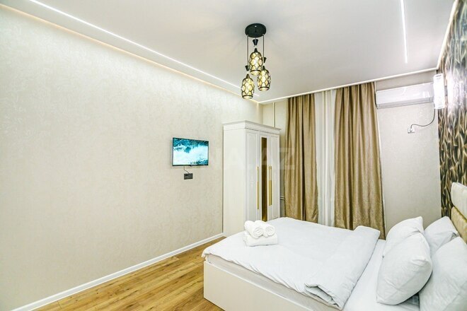 İcarəyə verilir 4 otaqlı köhnə tikili 147 m², Sahil m., photo 14 from 32