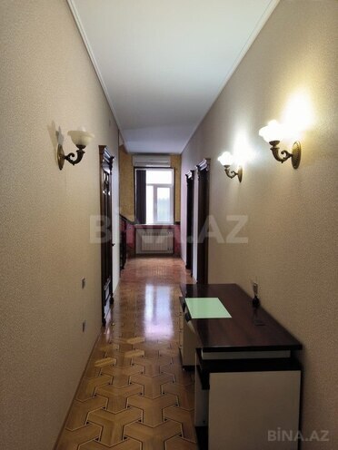 Satılır 6 otaqlı həyət evi/bağ evi 367 m², Köhnə Günəşli q., photo 16 from 32