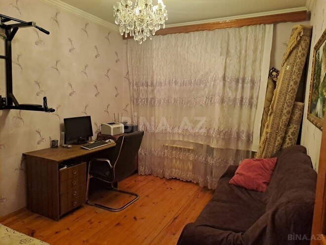 Satılır 4 otaqlı köhnə tikili 105 m², Xalqlar Dostluğu m., photo 10 from 17