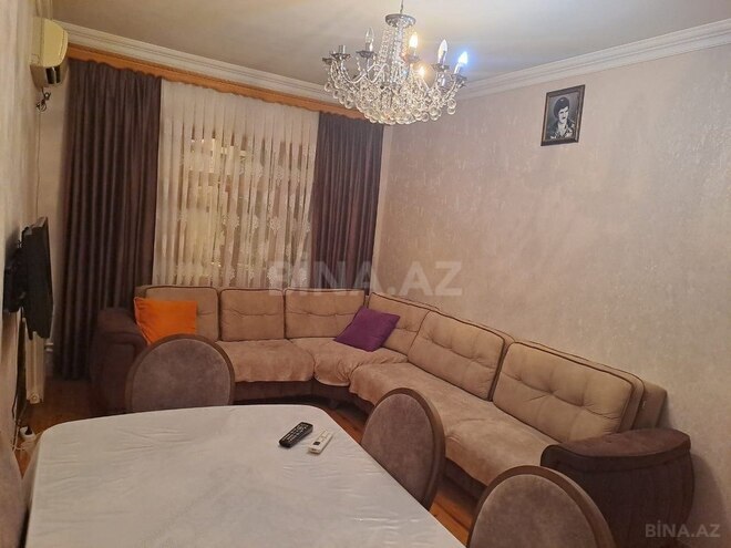 Satılır 4 otaqlı köhnə tikili 105 m², Xalqlar Dostluğu m., photo 1 from 17