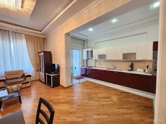 İcarəyə verilir 2 otaqlı yeni tikili 85 m², 28 May m., photo 3 from 10